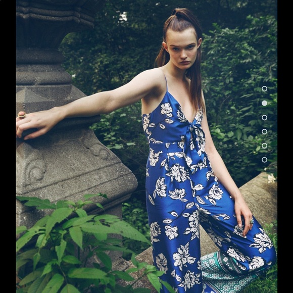 Zara printed jumpsuit with knot - Picture 3 of 5